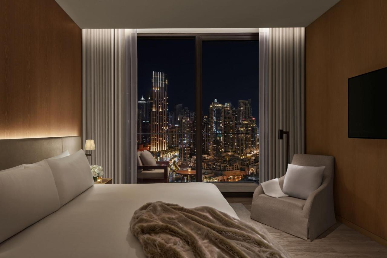 The Dubai Edition Bagian luar foto A bedroom