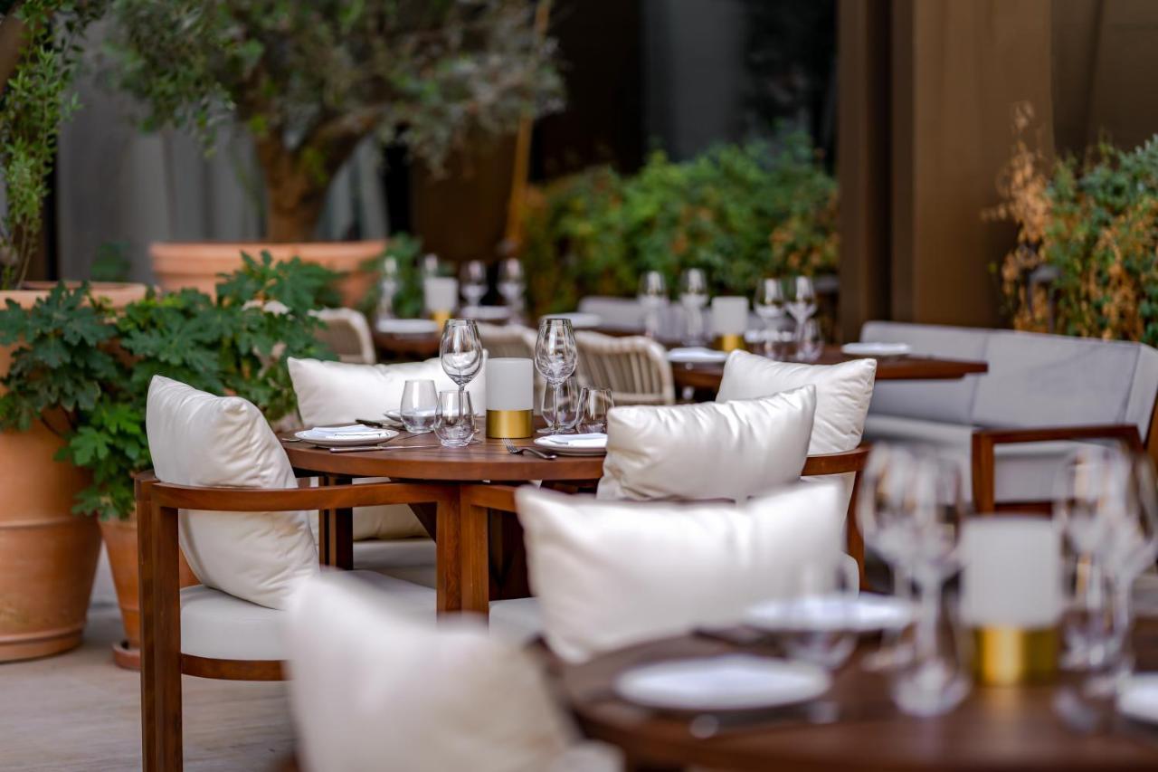 The Dubai Edition Bagian luar foto The Terrace